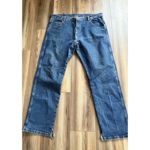Wrangler Rugged Wear Men's Blue Denim Jeans Size 38x32